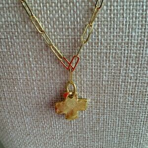 Gold Cross Pendant Necklace Sleek Modern Design